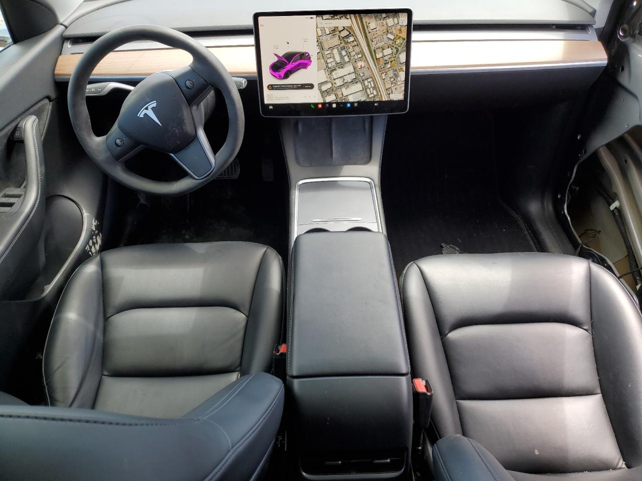 5YJYGDEE2MF294440 2021 Tesla Model Y