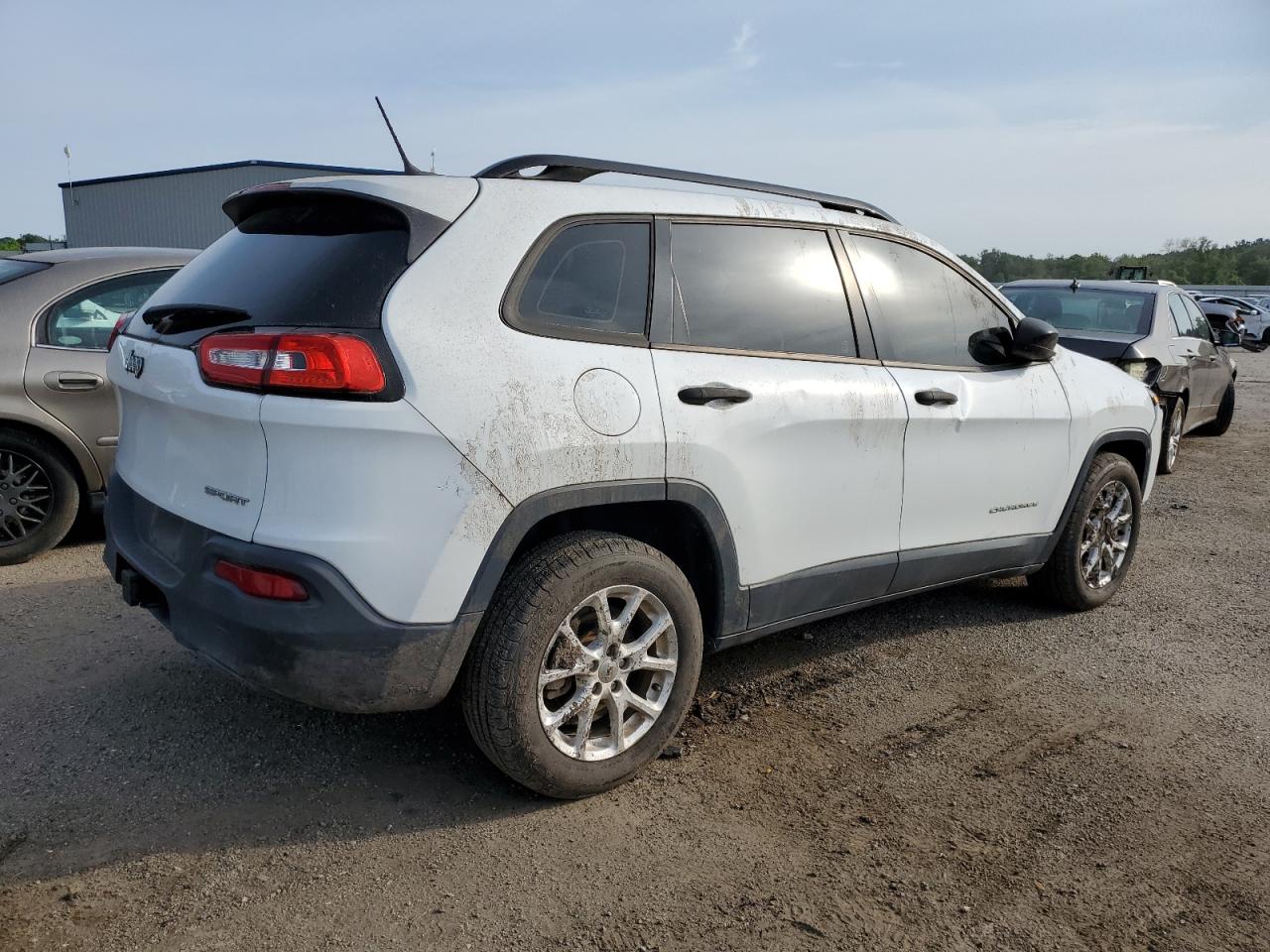 2015 Jeep Cherokee Sport vin: 1C4PJLAB2FW695486