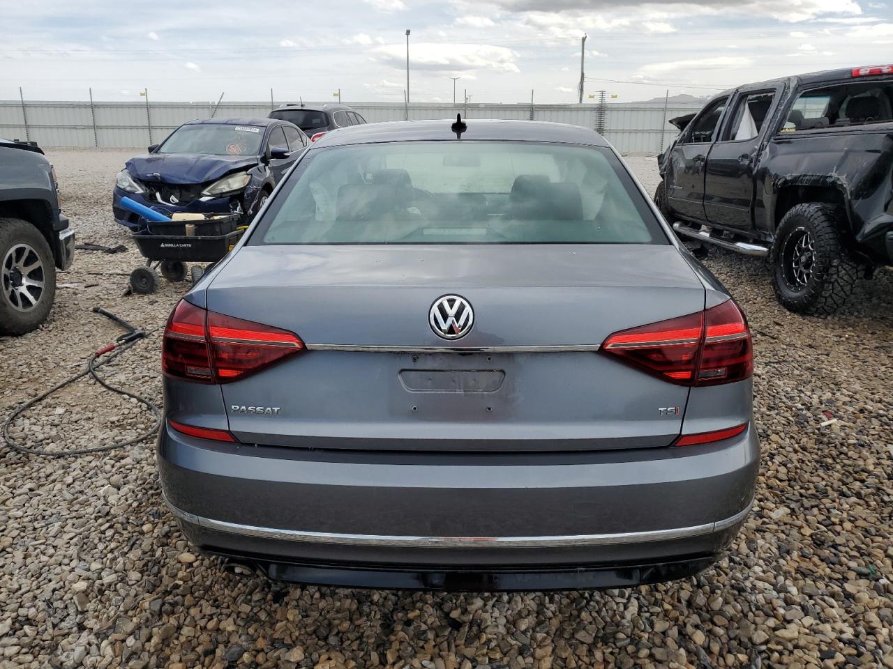 1VWDT7A38HC066670 2017 Volkswagen Passat R-Line