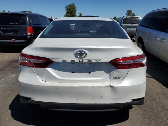 2018 Toyota Camry L VIN: 4T1B11HK0JU013774 Lot: 54593854