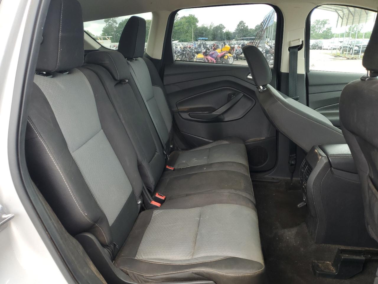 1FMCU9GD3JUB53475 2018 Ford Escape Se