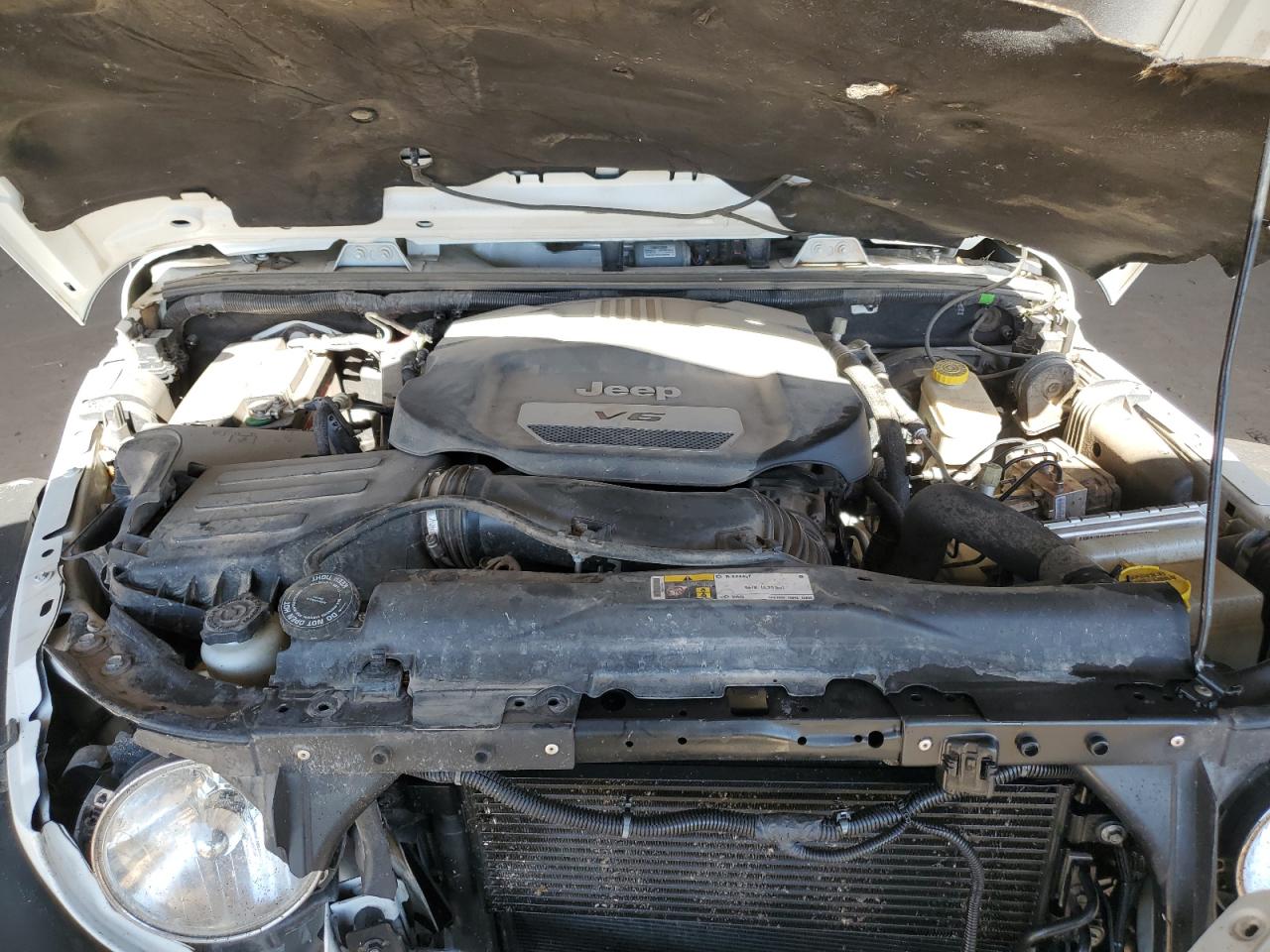 1C4BJWFG5GL263008 2016 Jeep Wrangler Unlimited Rubicon