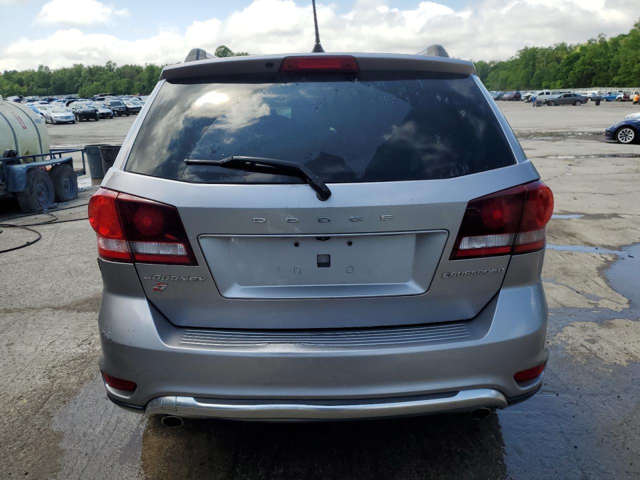 3C4PDDGG5JT430687 2018 Dodge Journey Crossroad