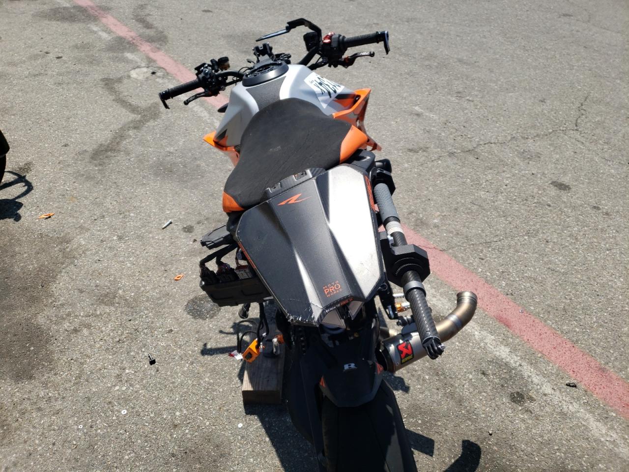 VBKV39400NM955682 2022 Ktm 1290 Super Duke R