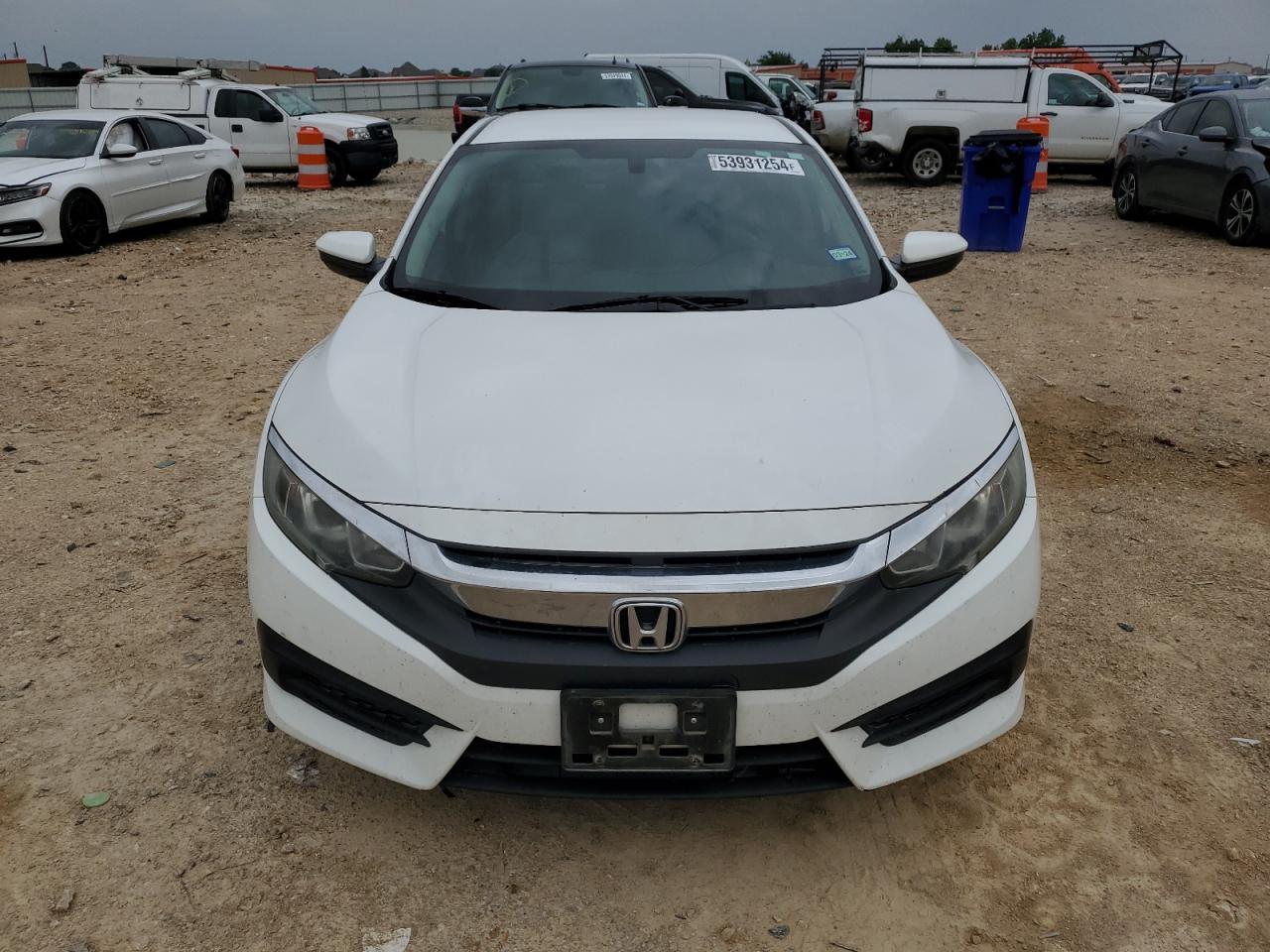 2HGFC2F52JH541310 2018 Honda Civic Lx