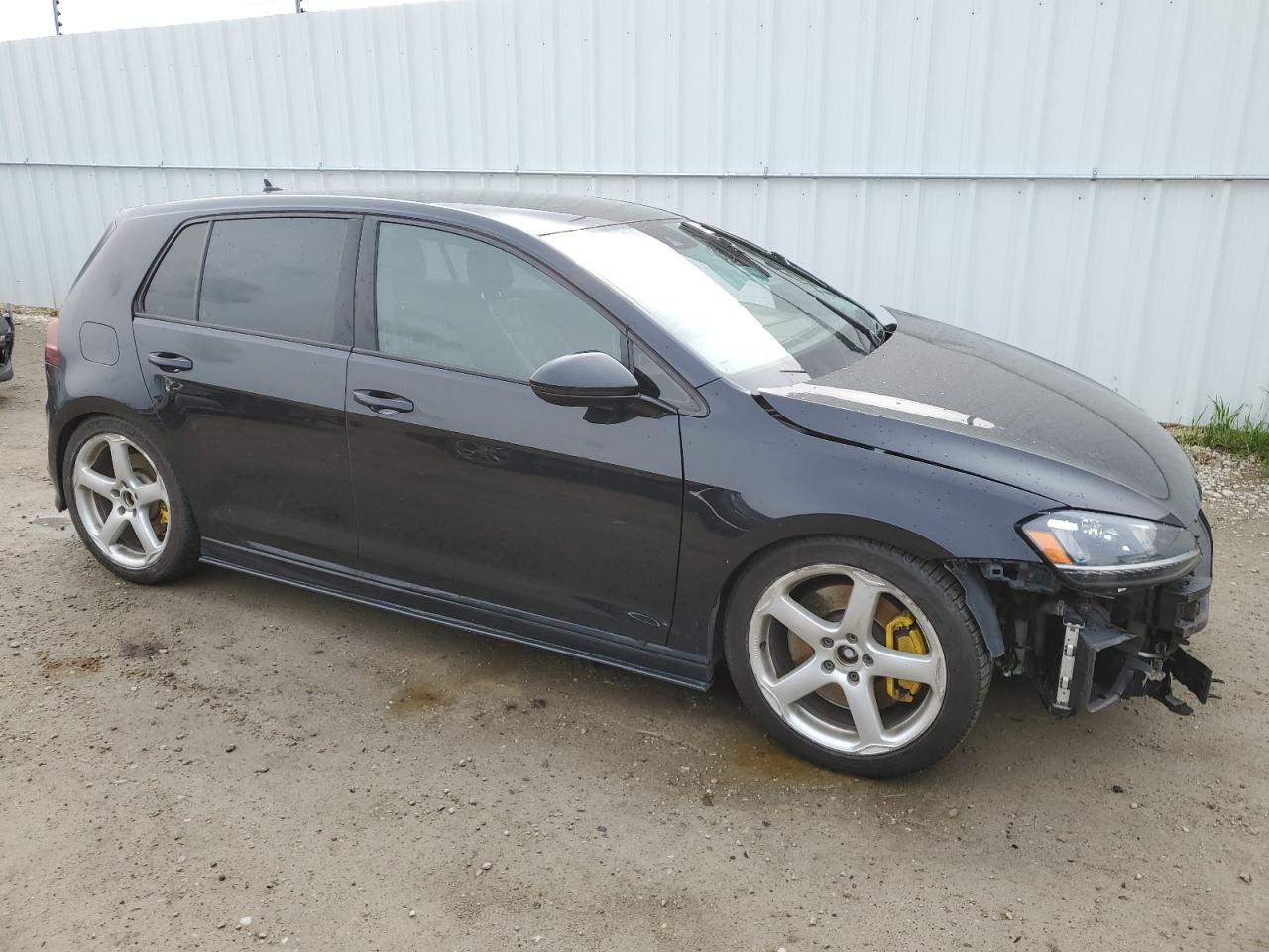 WVWLF7AU9GW130713 2016 Volkswagen Golf R