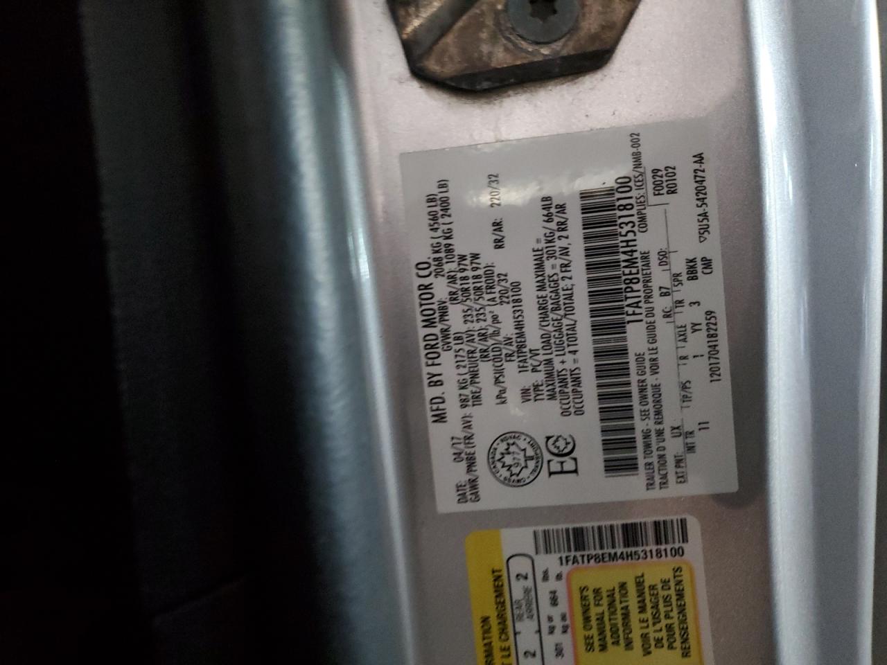 1FATP8EM4H5318100 2017 Ford Mustang