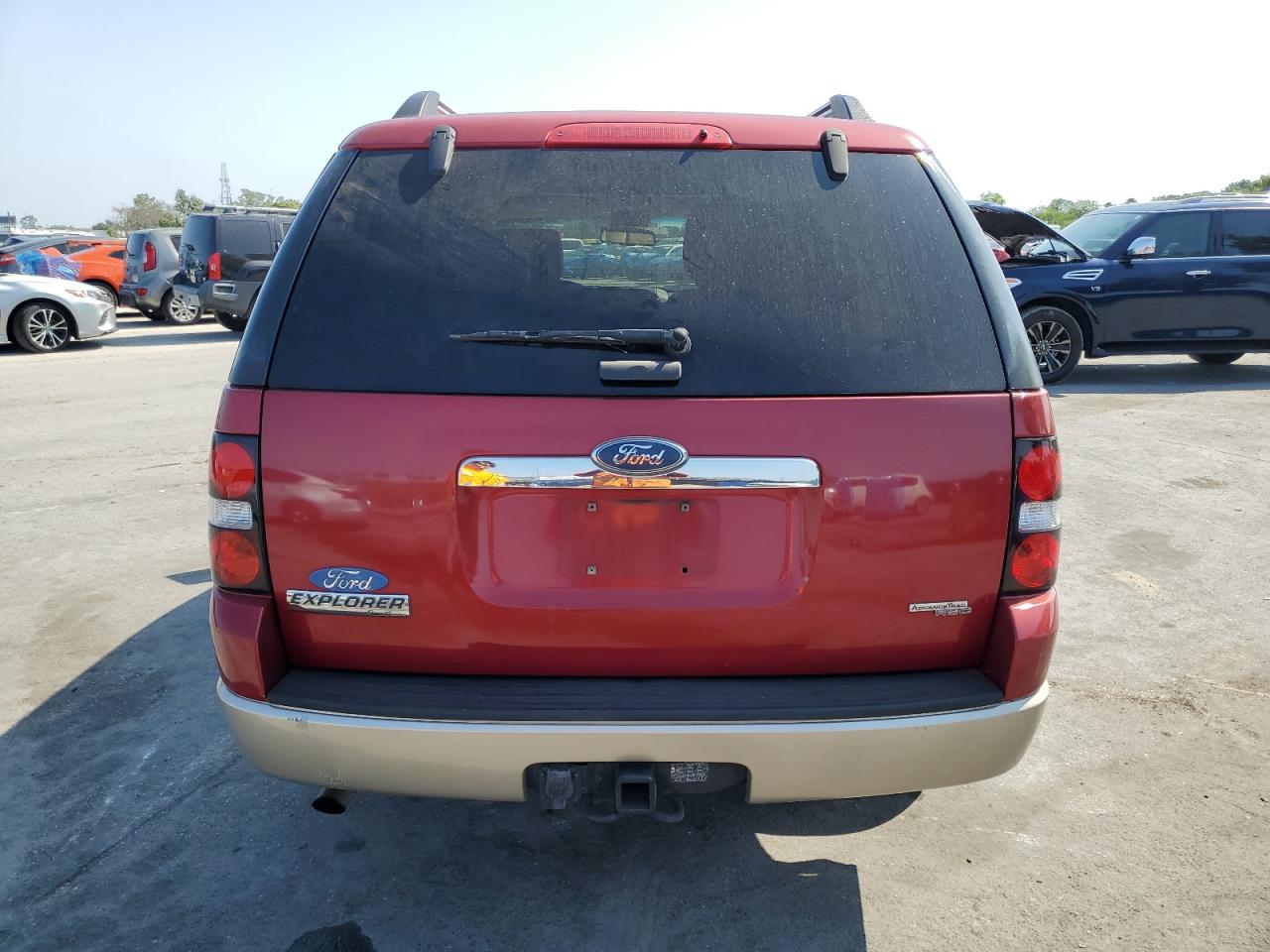 1FMEU64E57UA85807 2007 Ford Explorer Eddie Bauer