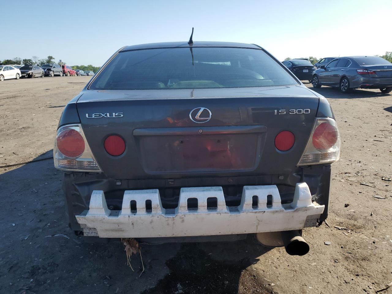 JTHBD182310033521 2001 Lexus Is 300