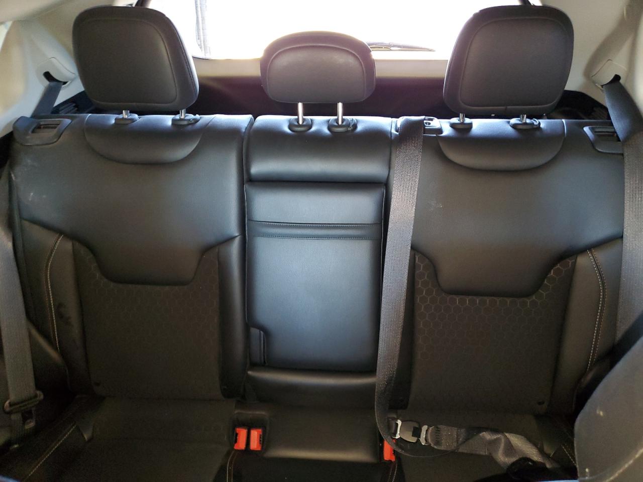 3C4NJDBB3JT283331 2018 Jeep Compass Latitude