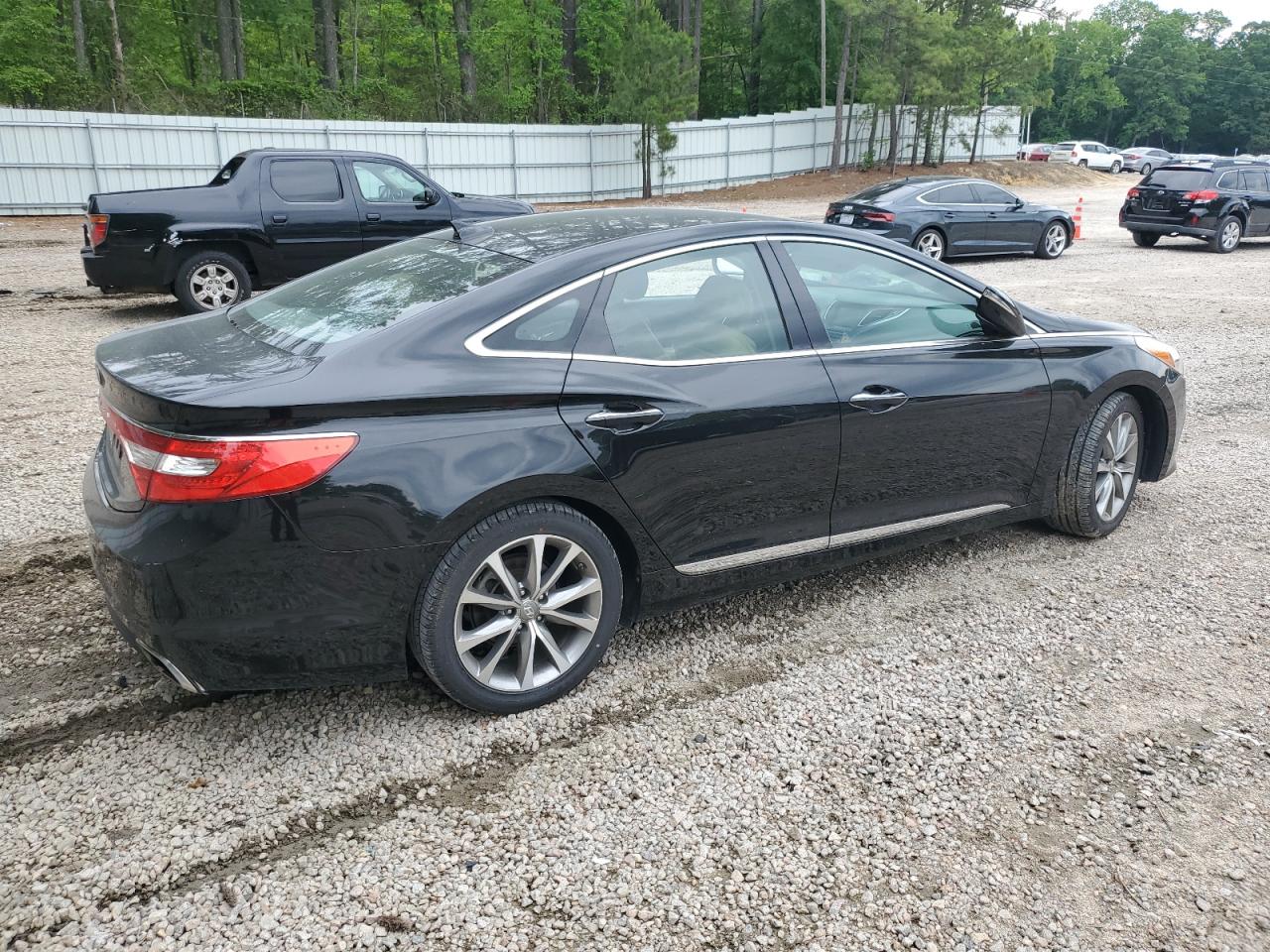 KMHFG4JG7HA583046 2017 Hyundai Azera