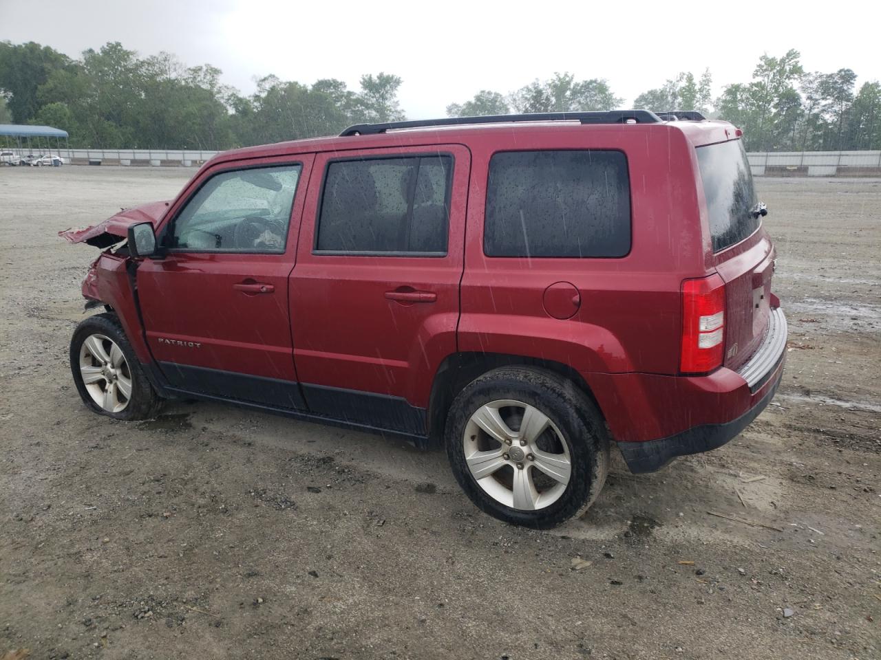 2014 Jeep Patriot Latitude vin: 1C4NJPFB7ED650321