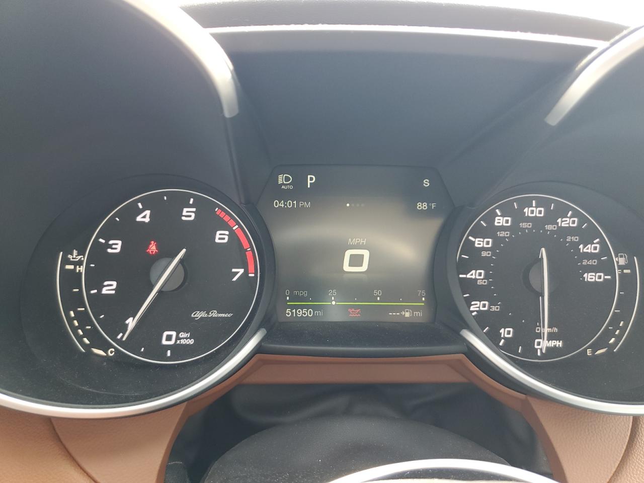 ZARFAEEN7J7578572 2018 Alfa Romeo Giulia Ti Q4