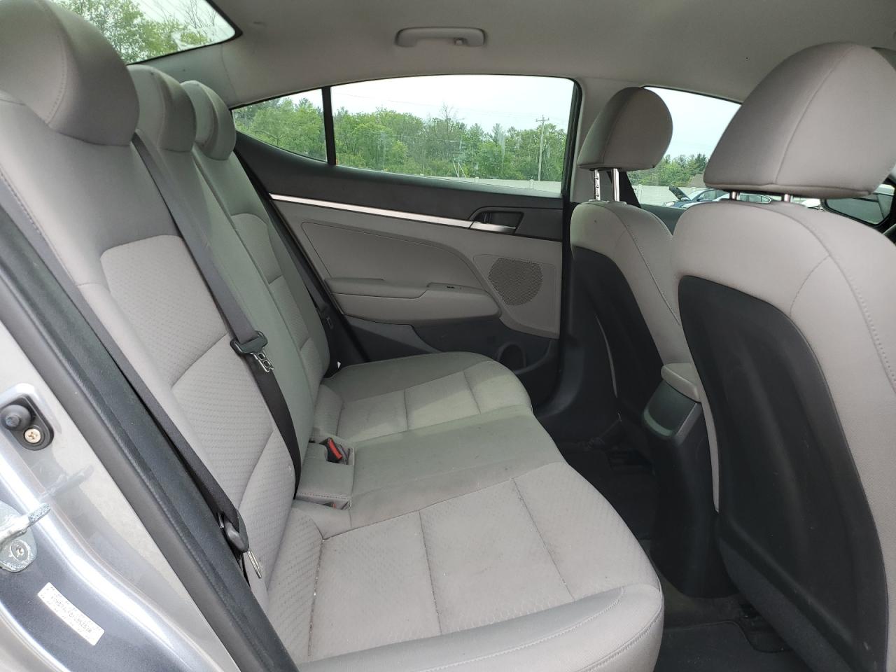 KMHD74LF8KU852530 2019 Hyundai Elantra Se