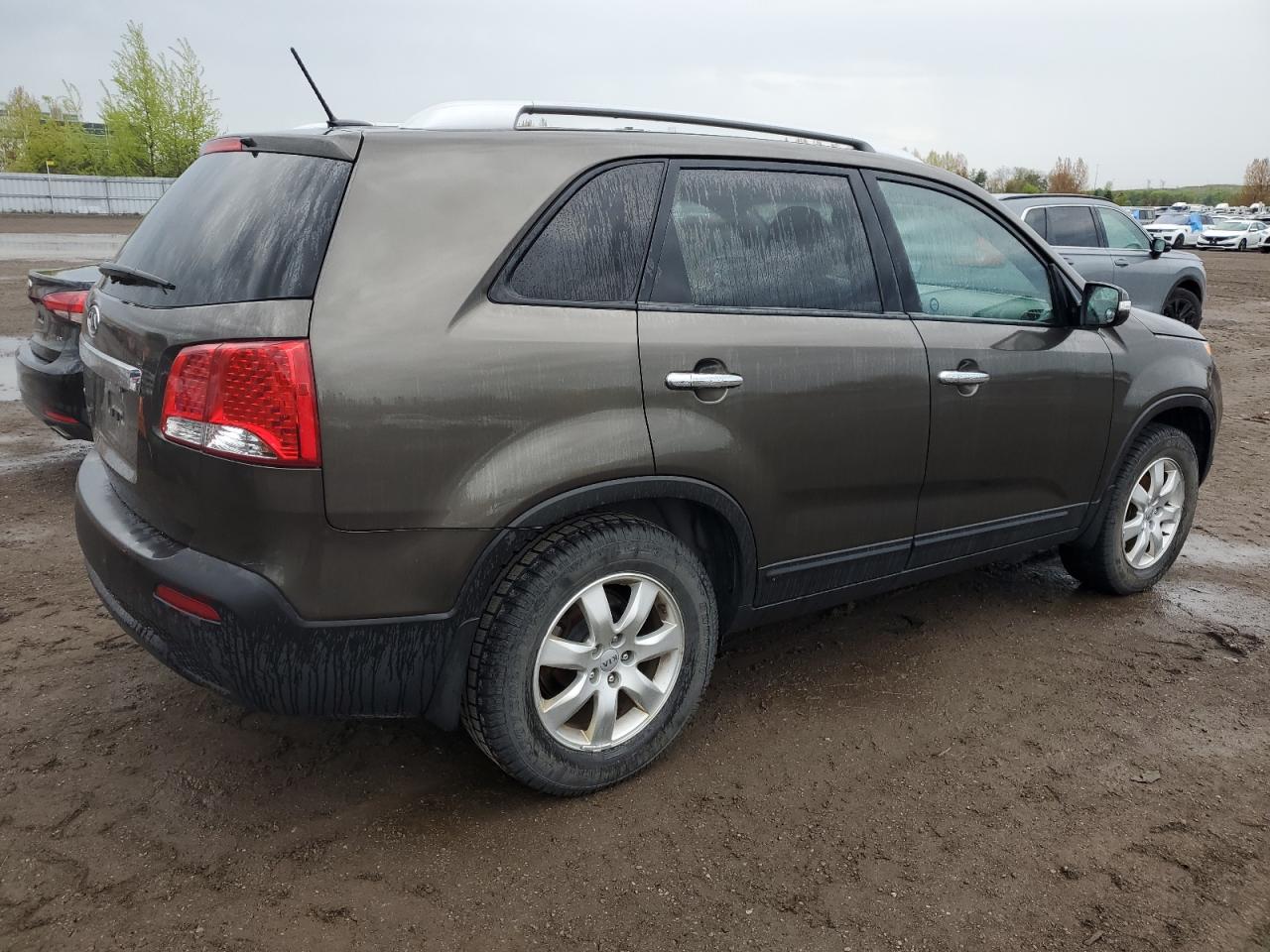 5XYKT3A62DG368961 2013 Kia Sorento Lx