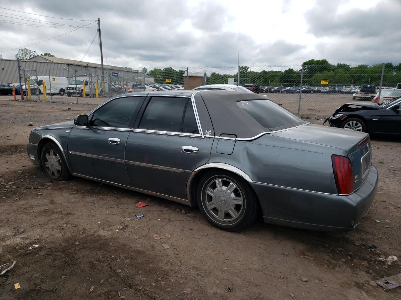 1G6KD54Y43U167729 2003 Cadillac Deville