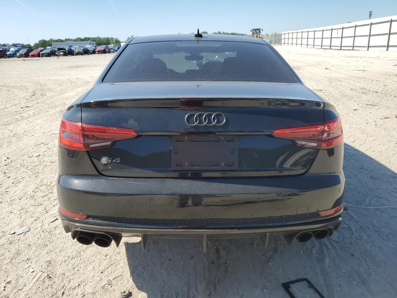 WAUB4AF48JA003184 2018 Audi S4 Premium Plus