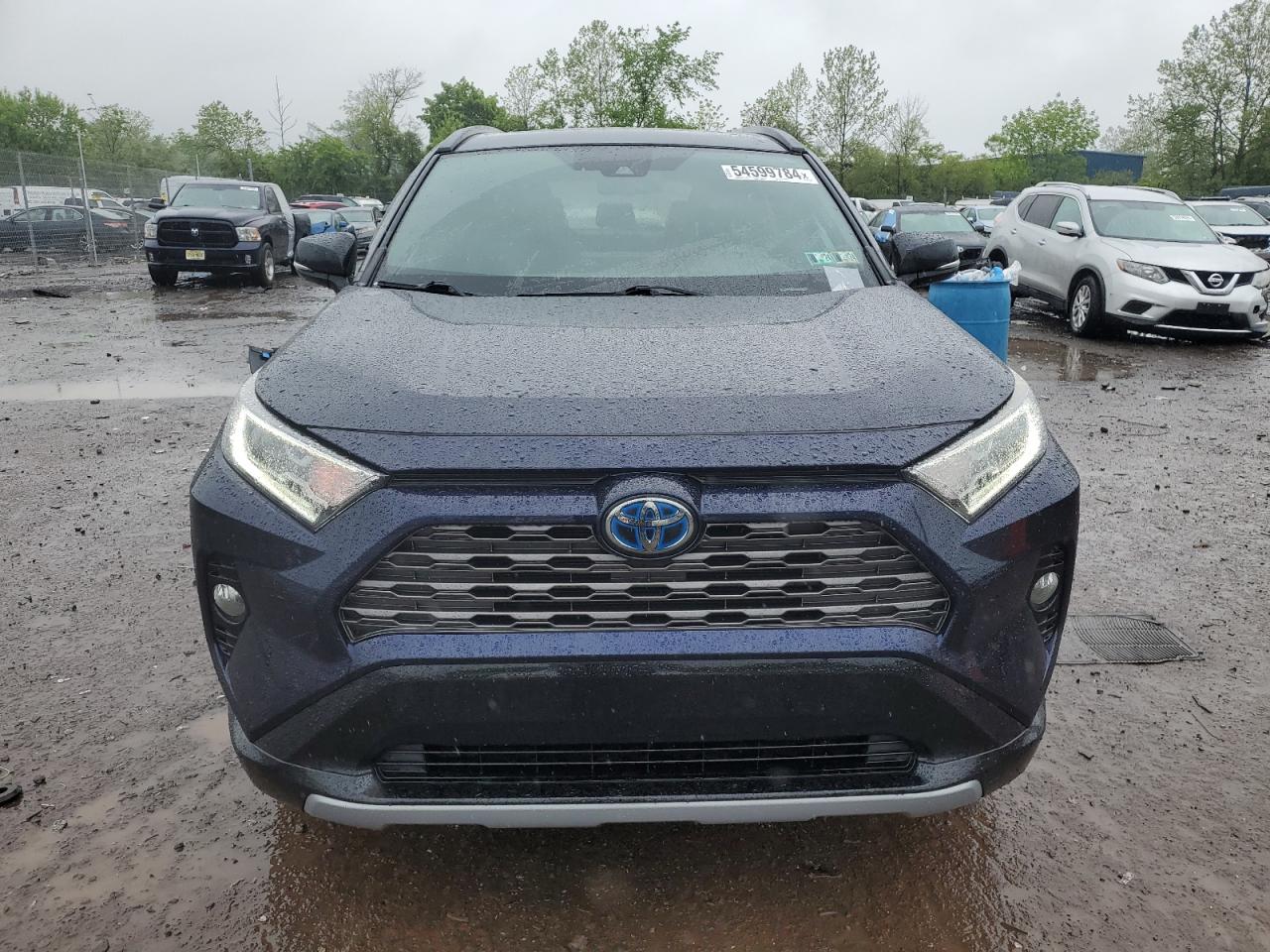 2T3EWRFV6KW003379 2019 Toyota Rav4 Xse