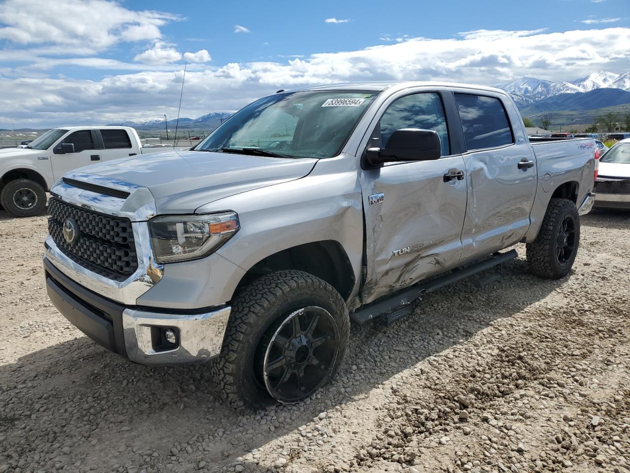 5TFDY5F10JX706837 2018 Toyota Tundra Crewmax Sr5