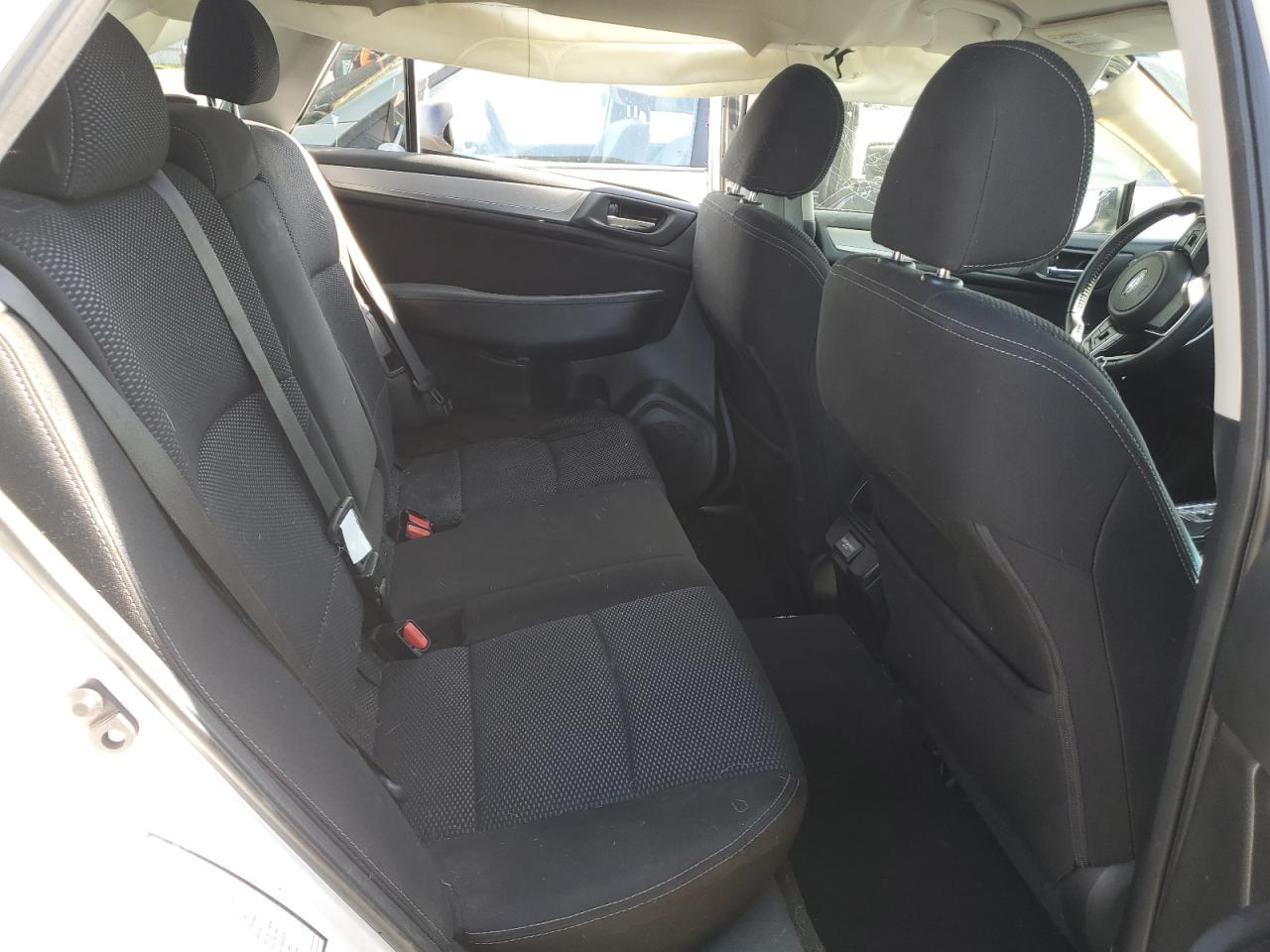 4S4BSAFC0J3328363 2018 Subaru Outback 2.5I Premium