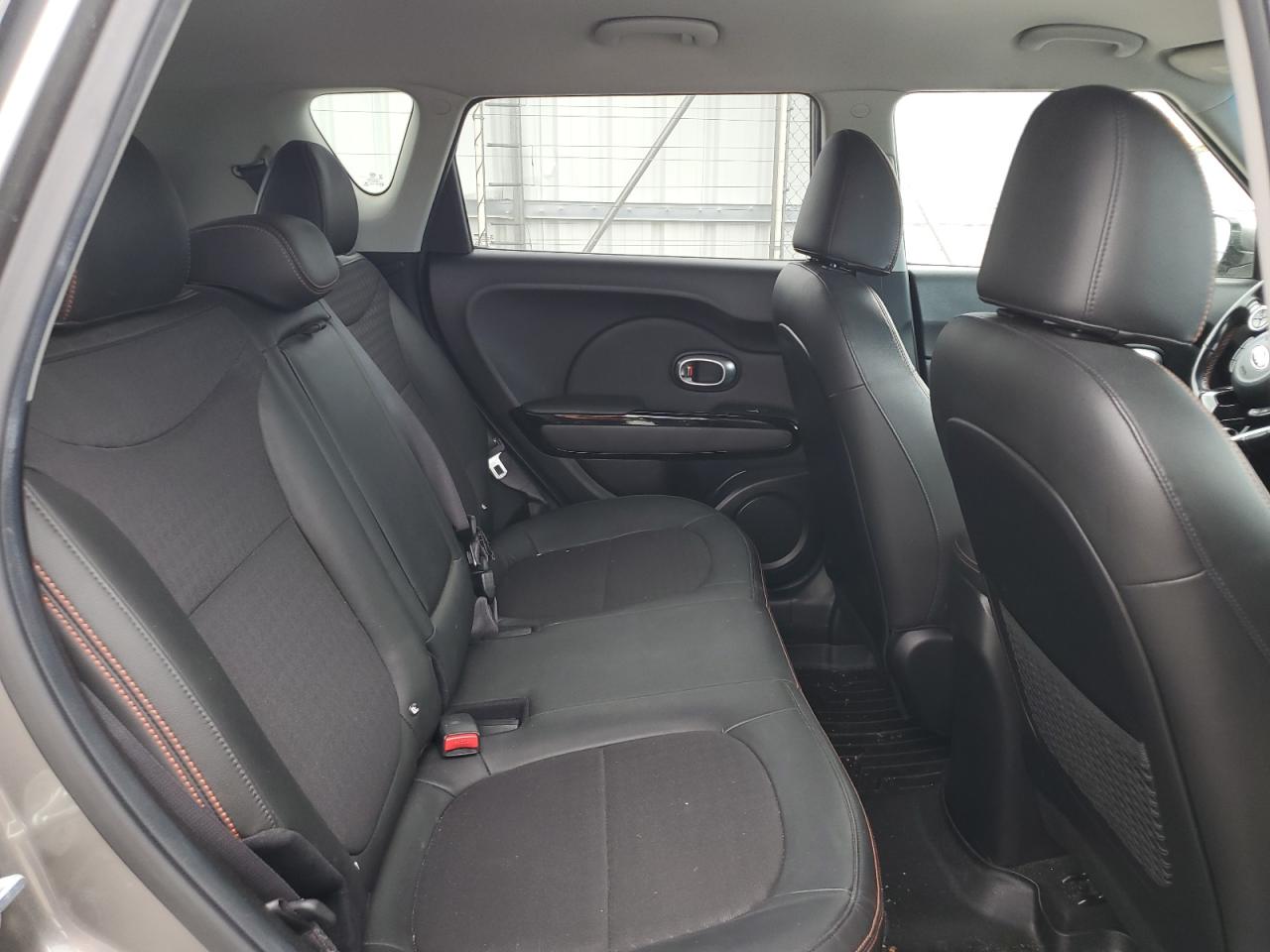 KNDJX3AA1J7539339 2018 Kia Soul !