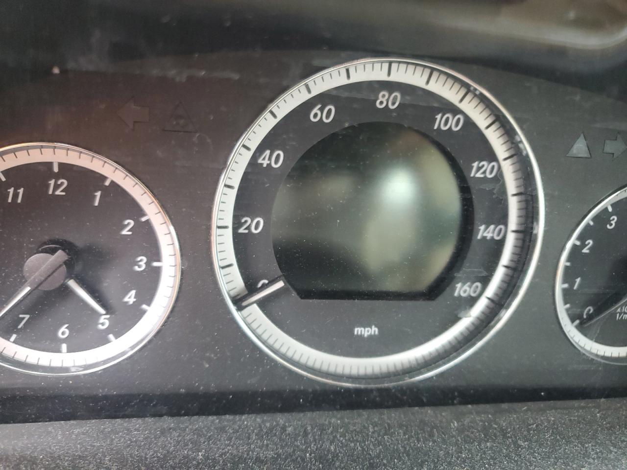 WDDHF8HB4AA225710 2010 Mercedes-Benz E 350 4Matic