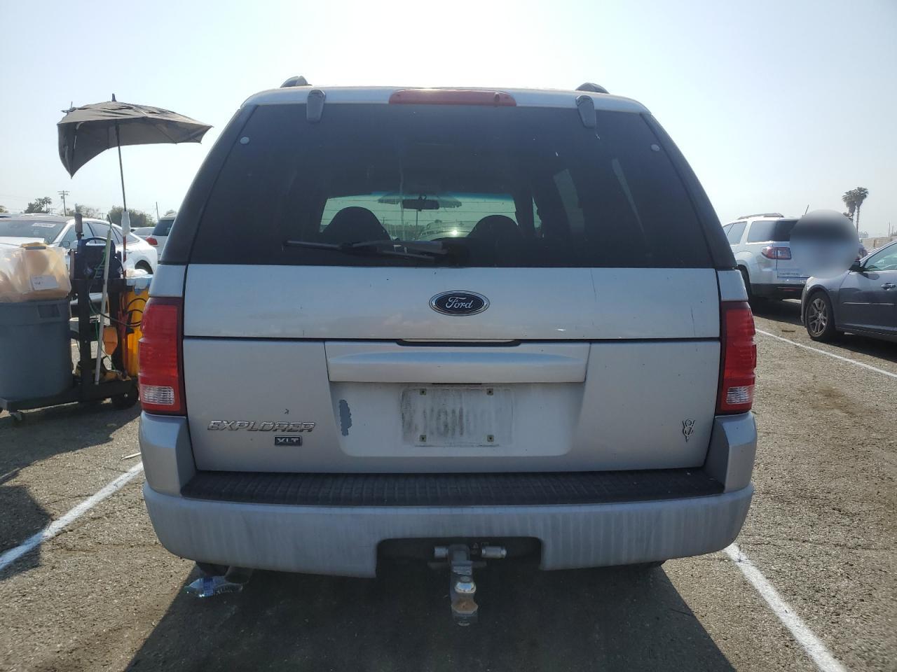 1FMZU63W52UB77780 2002 Ford Explorer Xlt