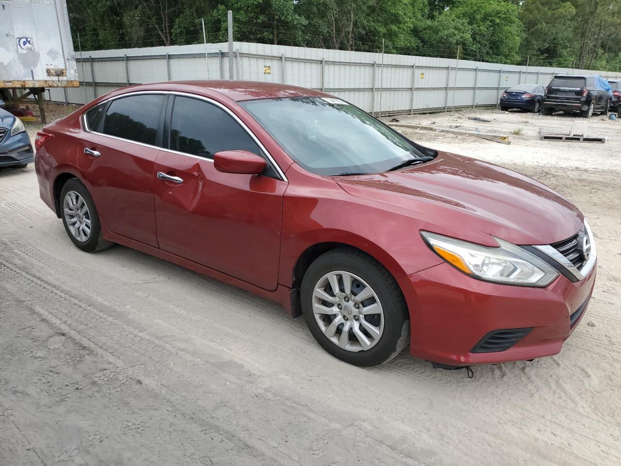 1N4AL3AP3HN335119 2017 Nissan Altima 2.5