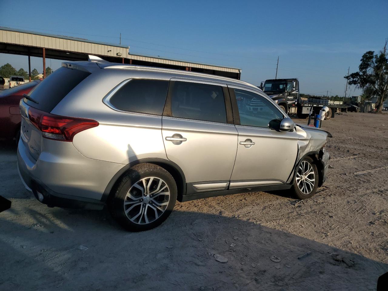 JA4AD3A32JZ015755 2018 Mitsubishi Outlander Se