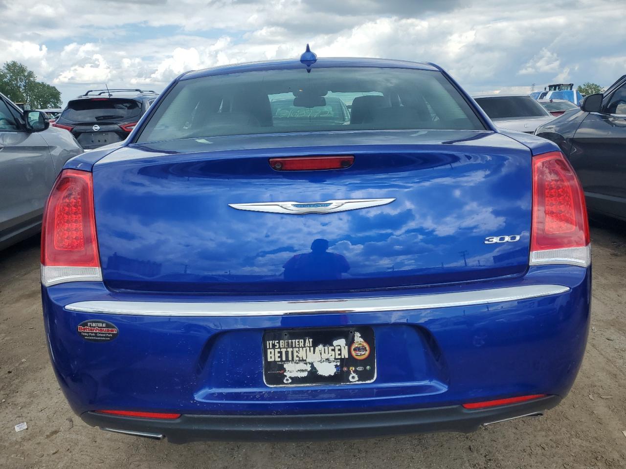 2C3CCAEG4JH203944 2018 Chrysler 300 Limited