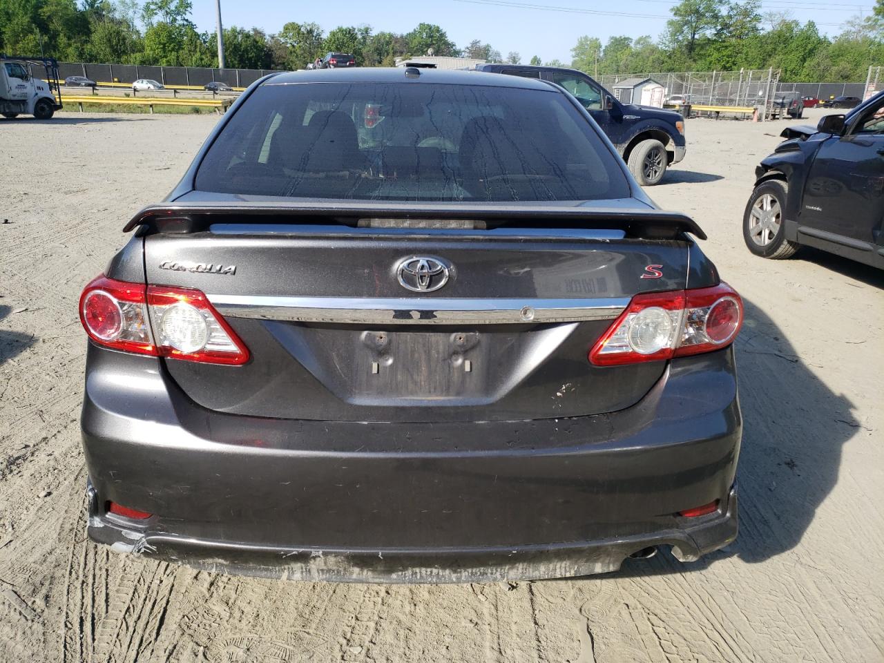 2T1BU4EEXDC111336 2013 Toyota Corolla Base