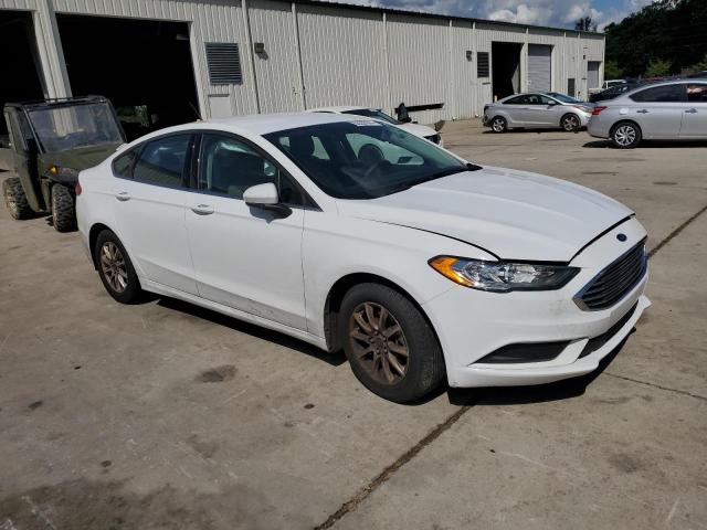 VIN 3FA6P0G77JR234782 2018 Ford Fusion, S no.4