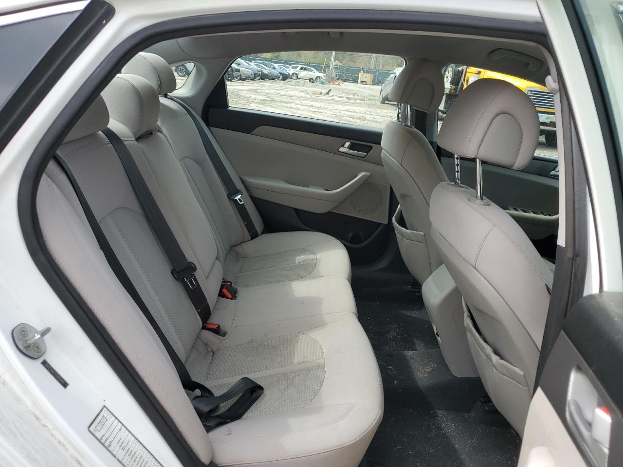 5NPE24AF7FH001829 2015 Hyundai Sonata Se