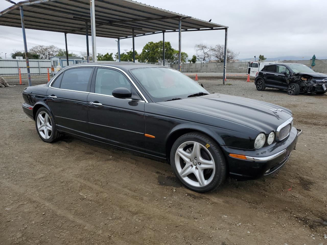 SAJWA79CX5SG38463 2005 Jaguar Xj8 L