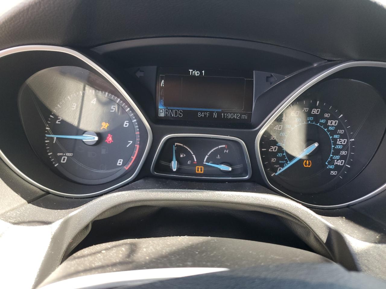 1FAHP3J26CL399425 2012 Ford Focus Titanium