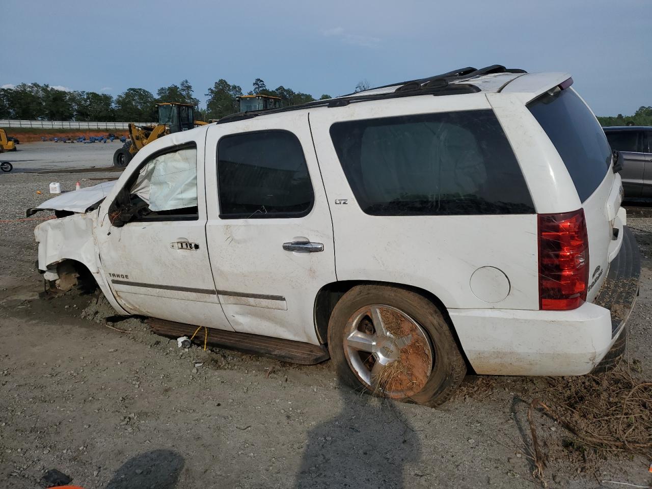 1GNUCCE01AR102690 2010 Chevrolet Tahoe C1500 Ltz