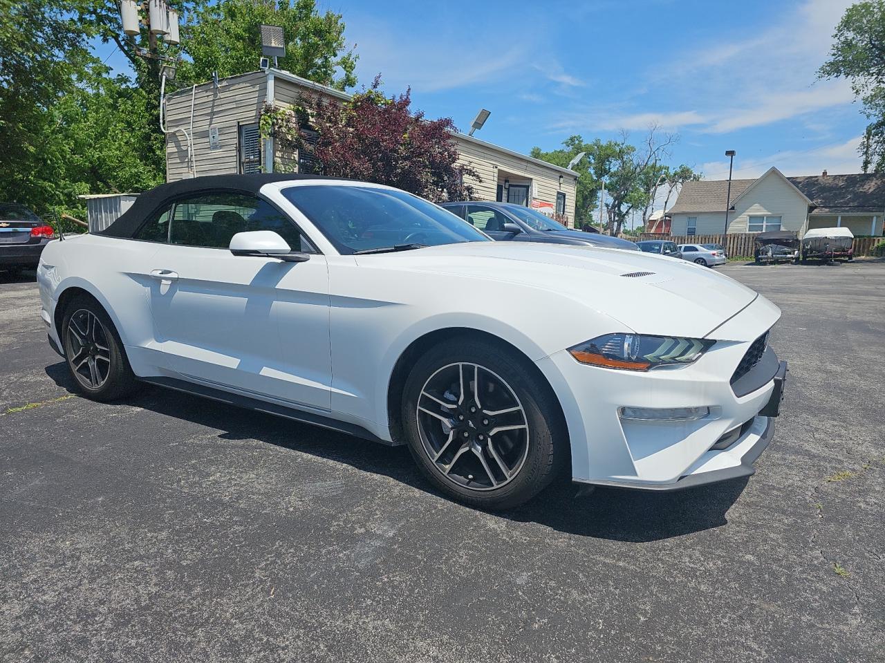 2018 Ford Mustang vin: 1FATP8UHJ5139438
