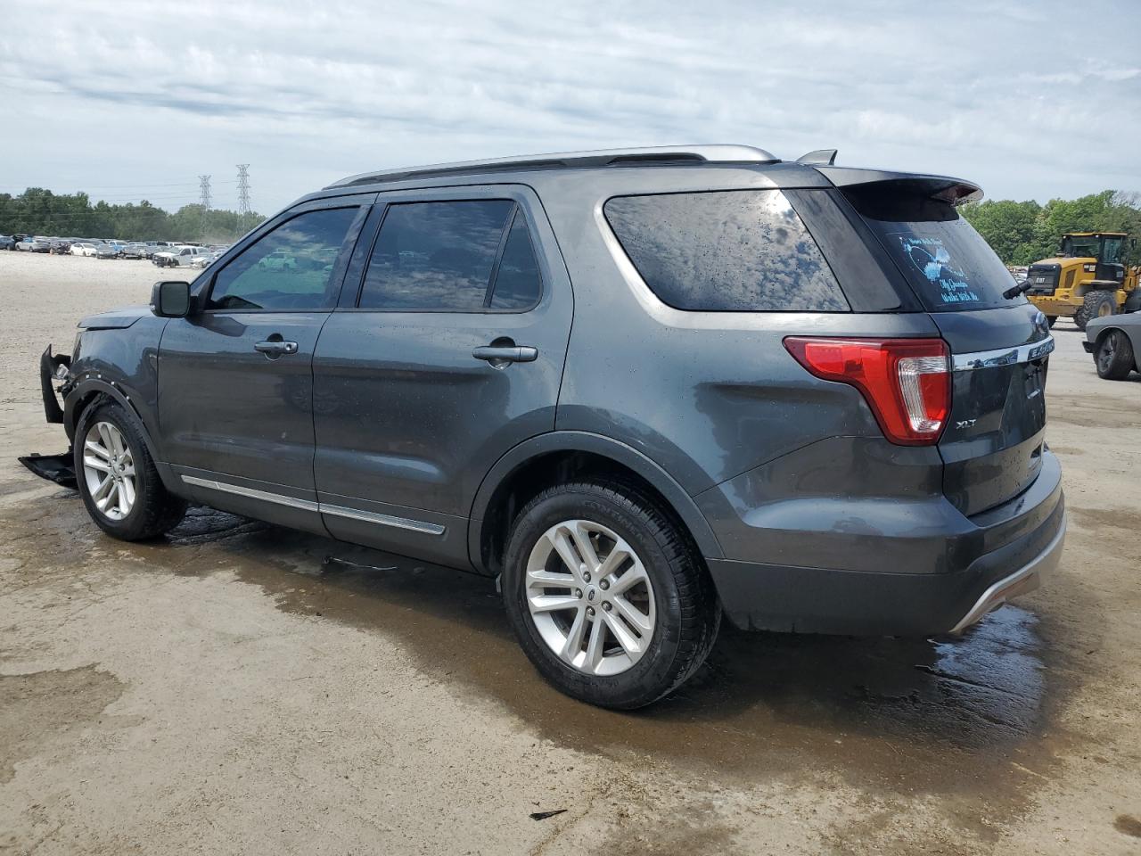 1FM5K7D88HGA40611 2017 Ford Explorer Xlt