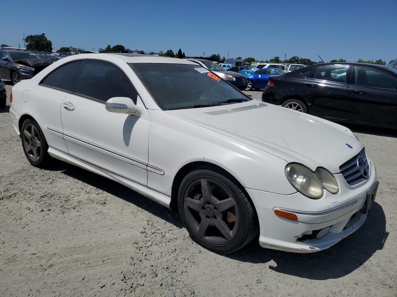 WDBTJ75J85F123035 2005 Mercedes-Benz Clk 500