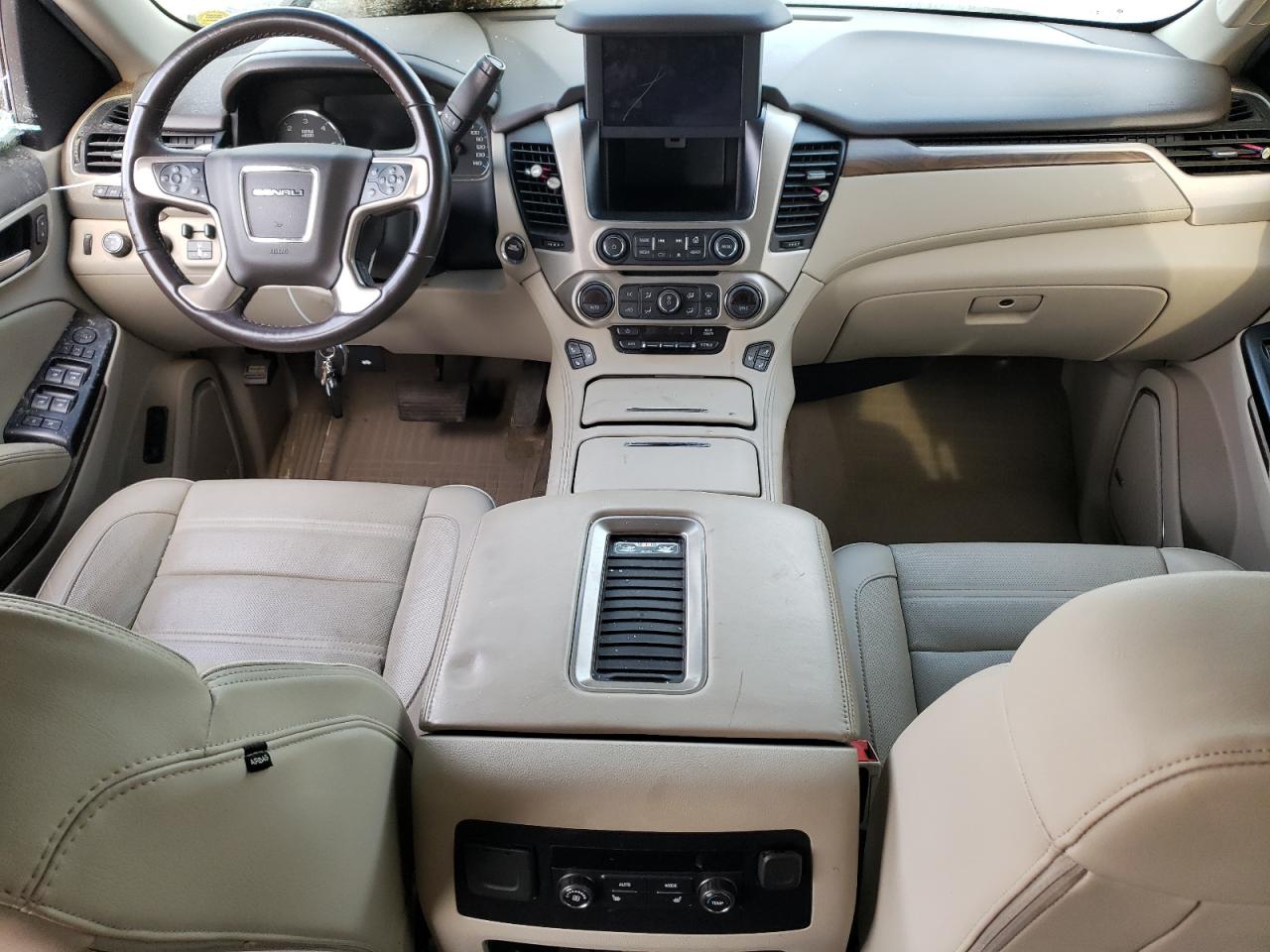 1GKS2CKJ1KR305651 2019 GMC Yukon Denali