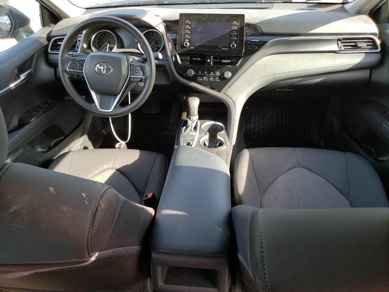 4T1C11BK4MU028456 2021 Toyota Camry Le