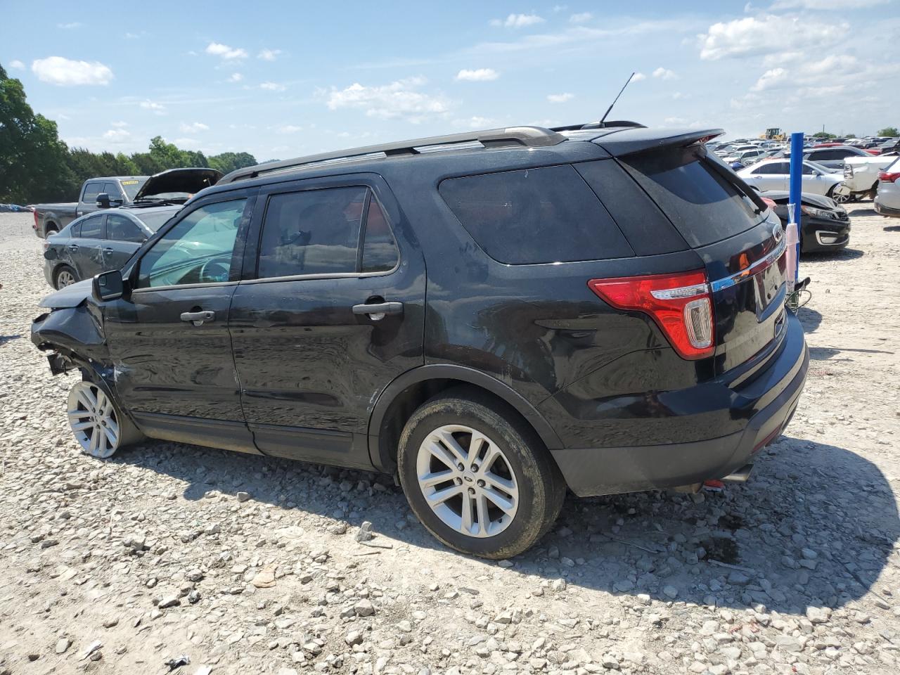 2015 Ford Explorer vin: 1FM5K8B87FGA06682