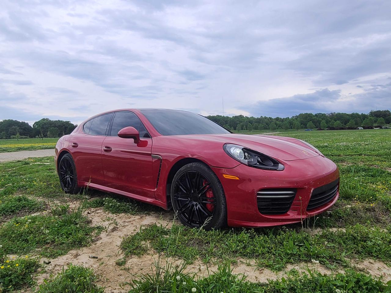 2015 Porsche Panamera Gts vin: WP0AF2A7XFL080182