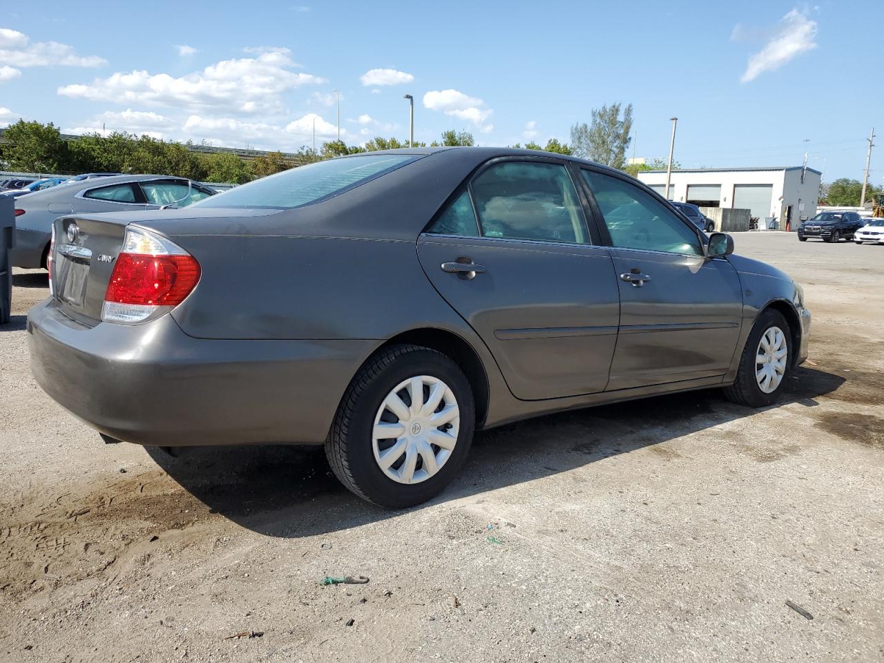 4T1BE32K45U623336 2005 Toyota Camry Le