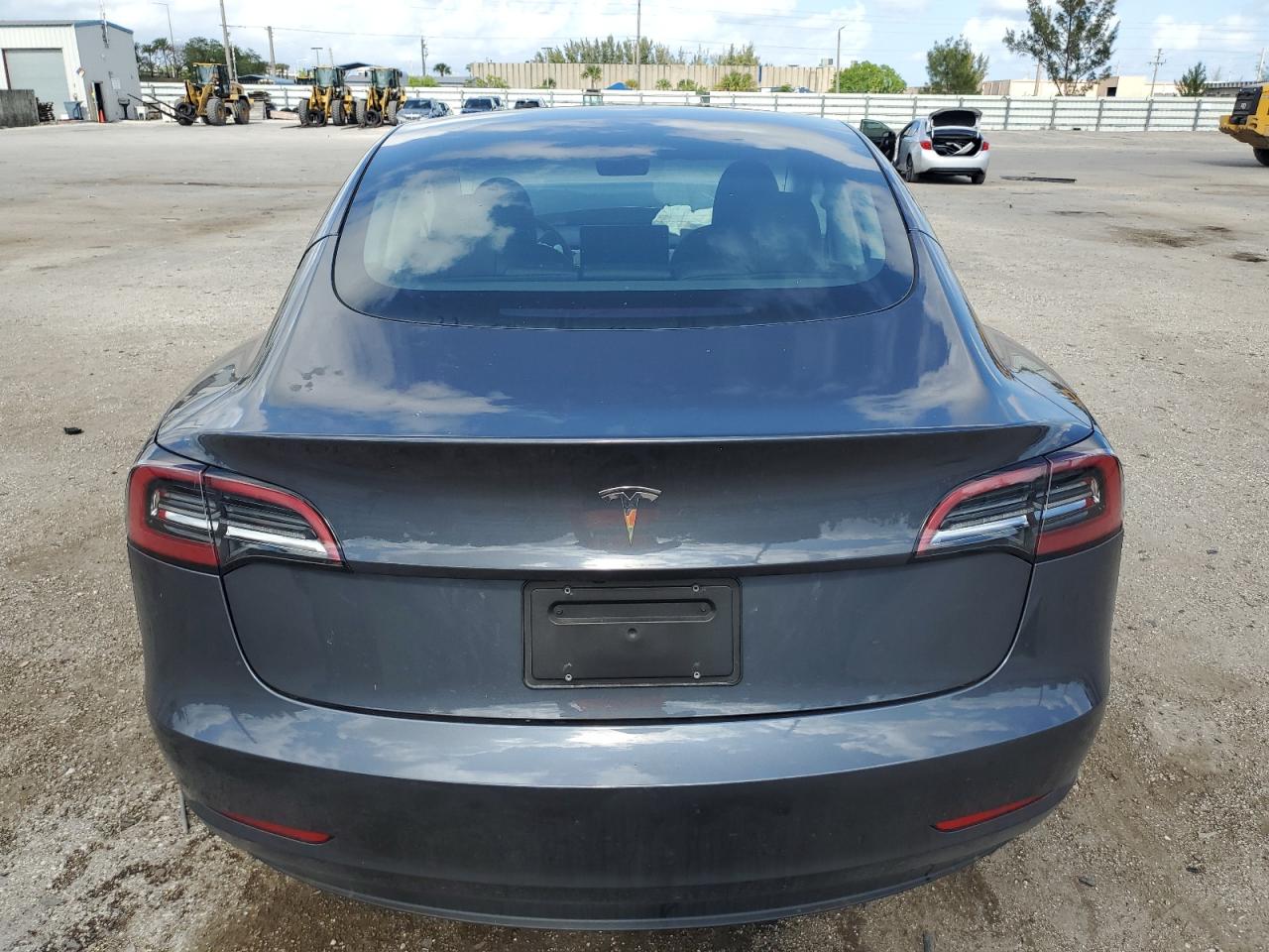 5YJ3E1EA6PF695635 2023 Tesla Model 3