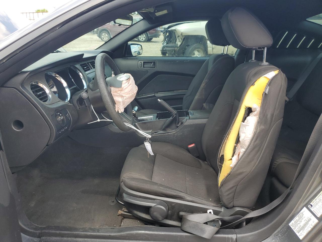 1ZVBP8AM2B5154751 2011 Ford Mustang