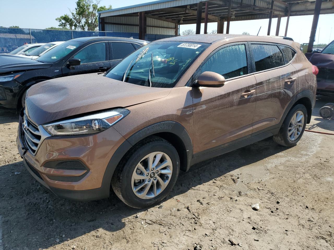 KM8J23A4XHU527965 2017 Hyundai Tucson Se