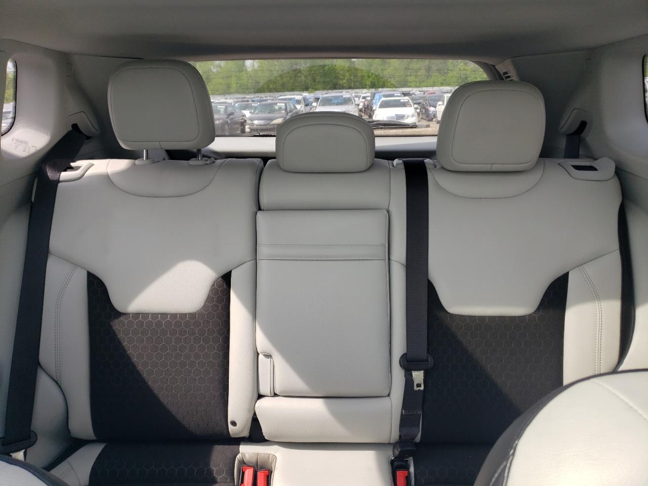 3C4NJCBB4JT466103 2018 Jeep Compass Latitude