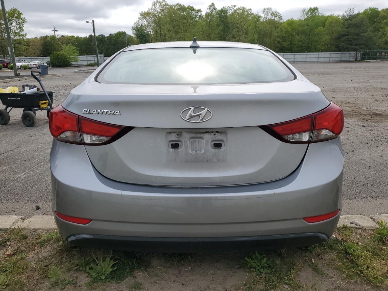 2015 Hyundai Elantra Se vin: 5NPDH4AE5FH588663