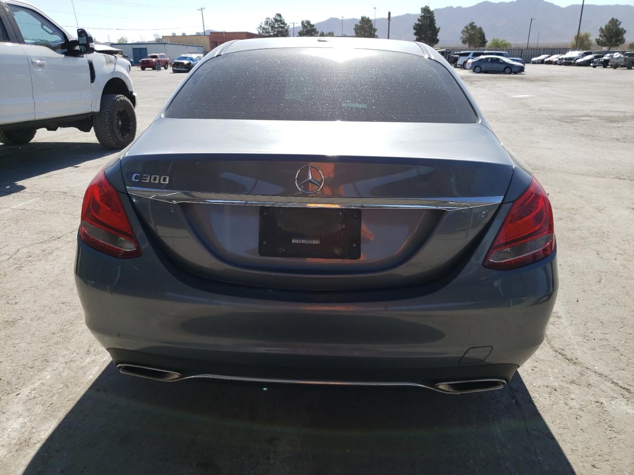 55SWF4JB3JU253198 2018 Mercedes-Benz C 300